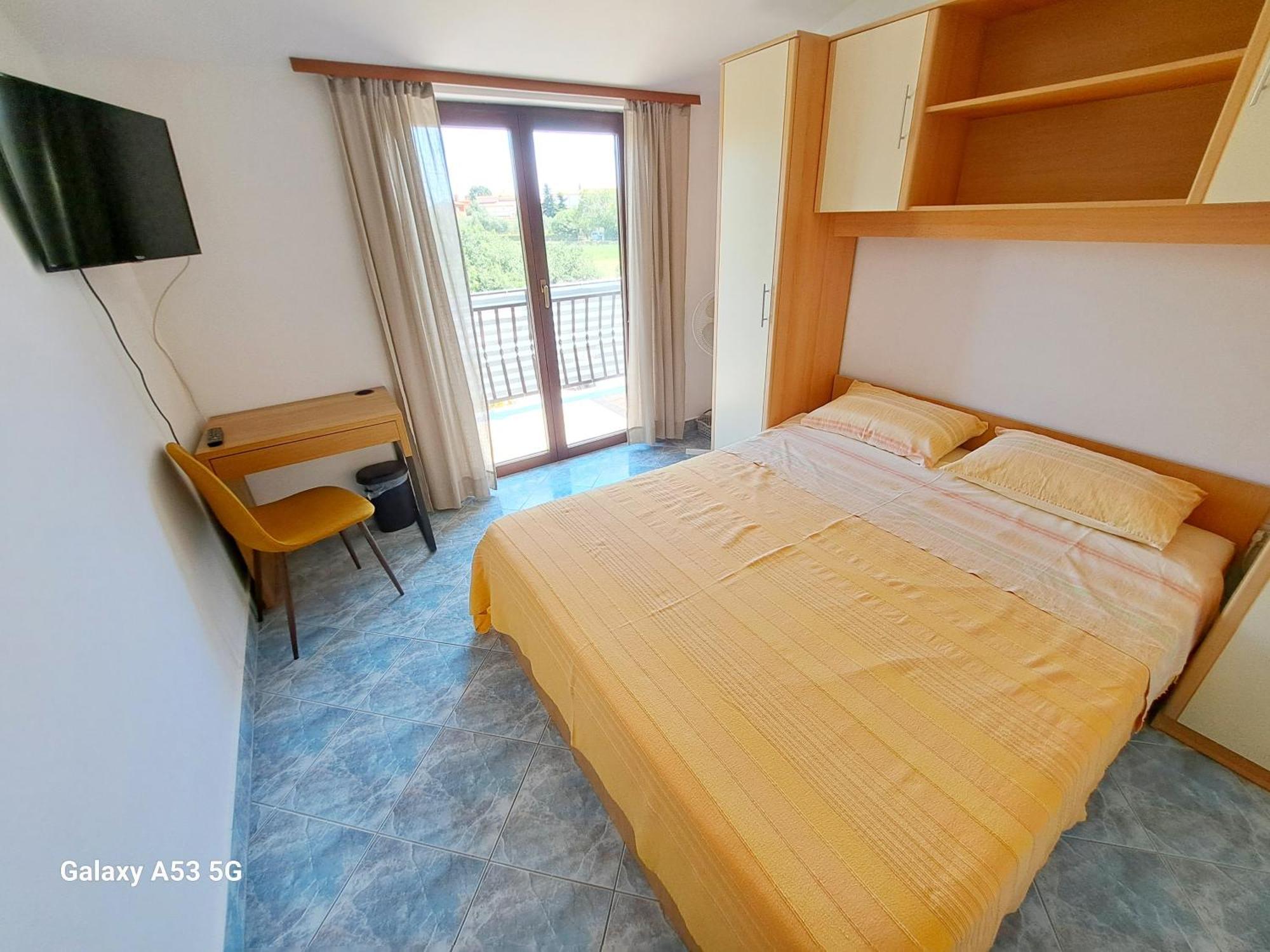 Aparments Orange & Blue Apartment Fazana Exterior photo