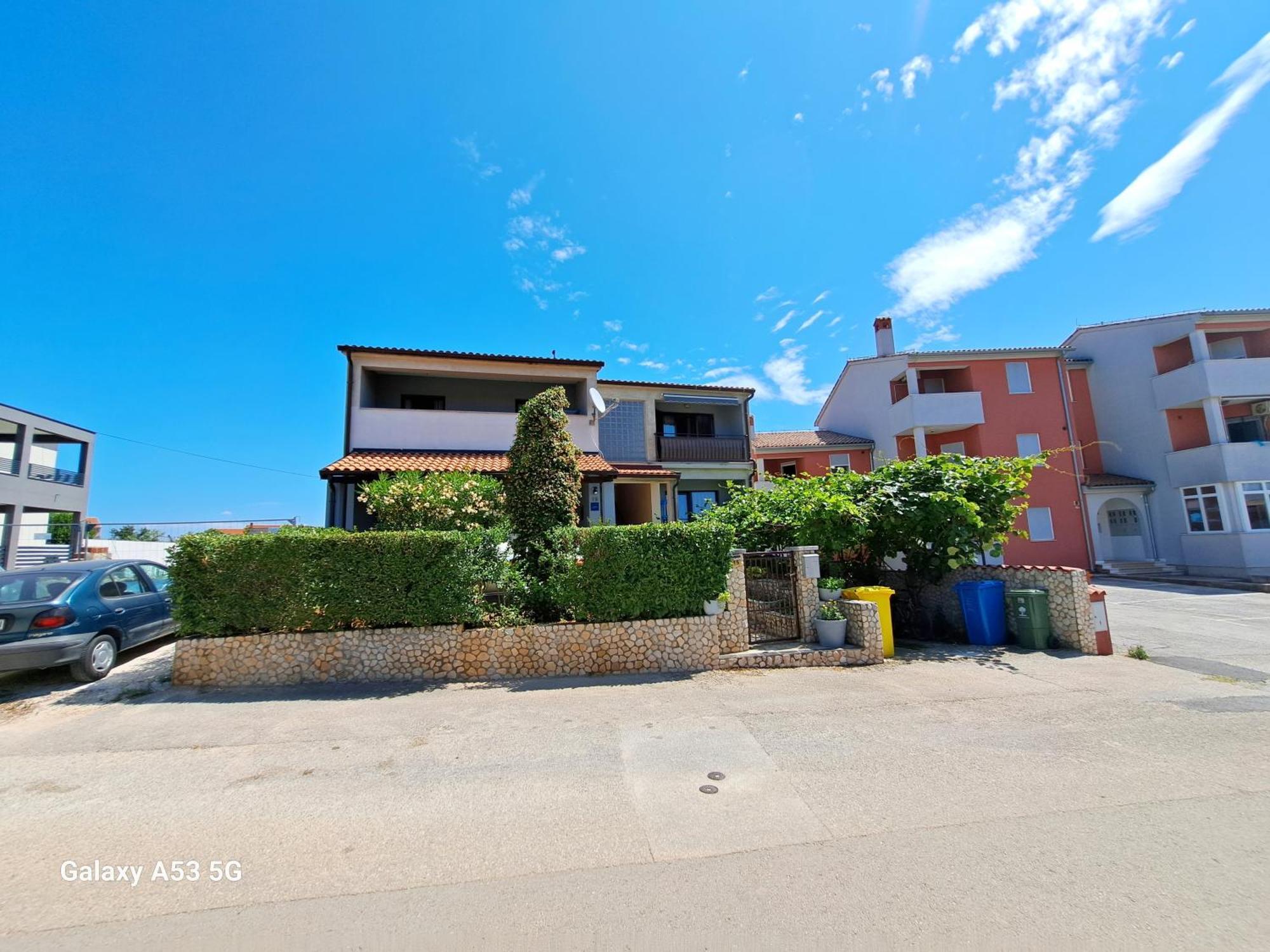Aparments Orange & Blue Apartment Fazana Exterior photo