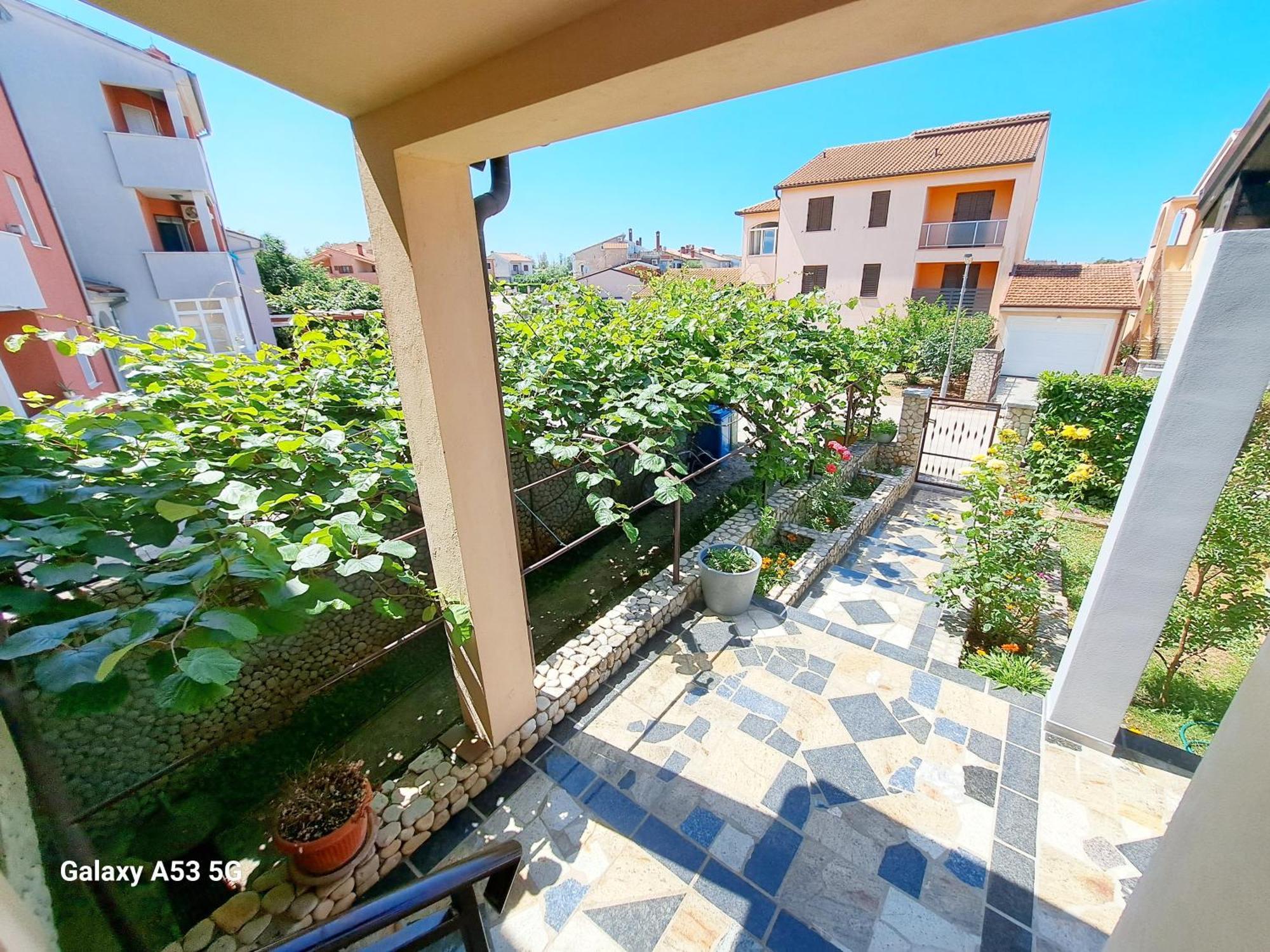 Aparments Orange & Blue Apartment Fazana Exterior photo