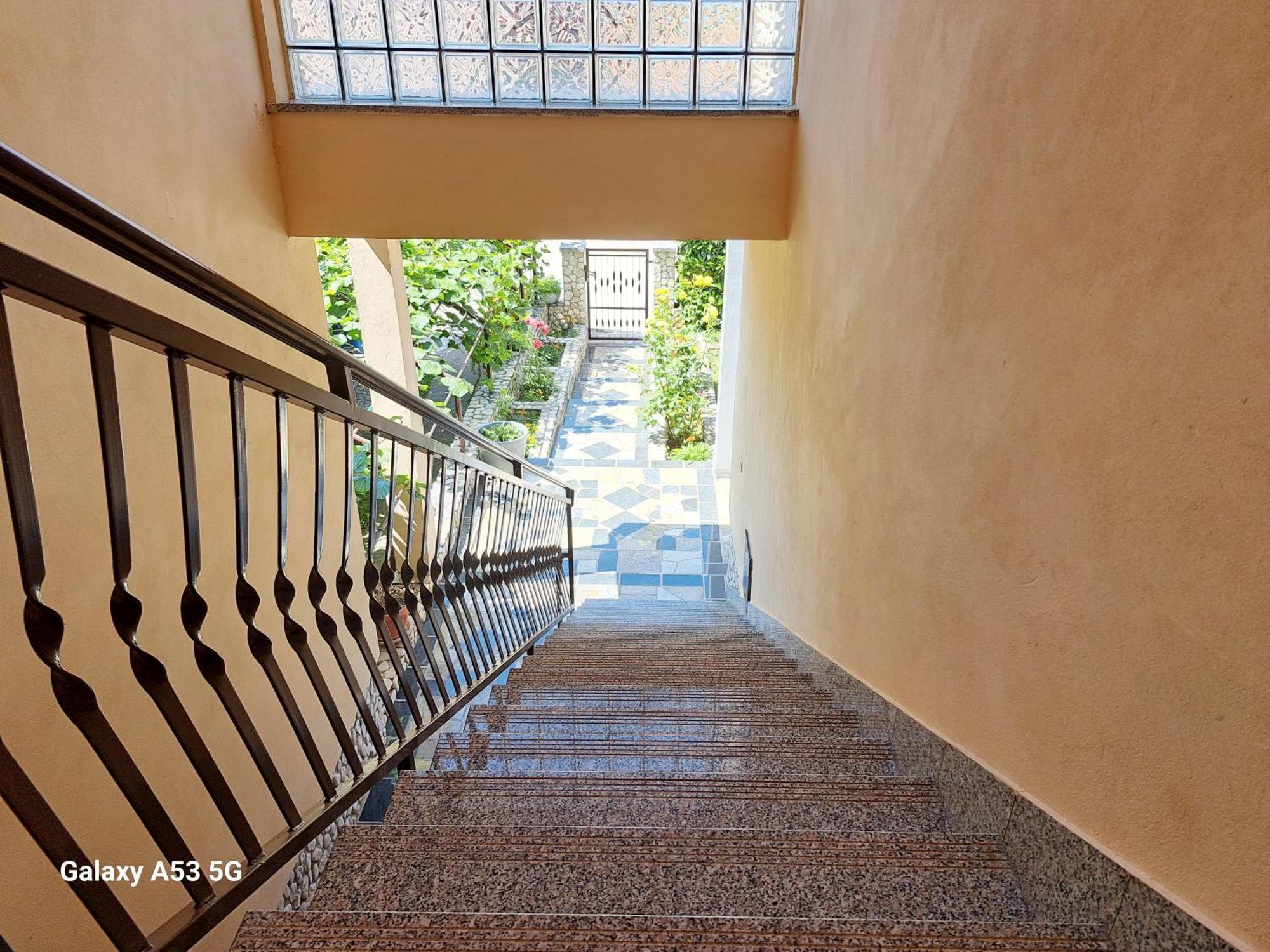 Aparments Orange & Blue Apartment Fazana Exterior photo