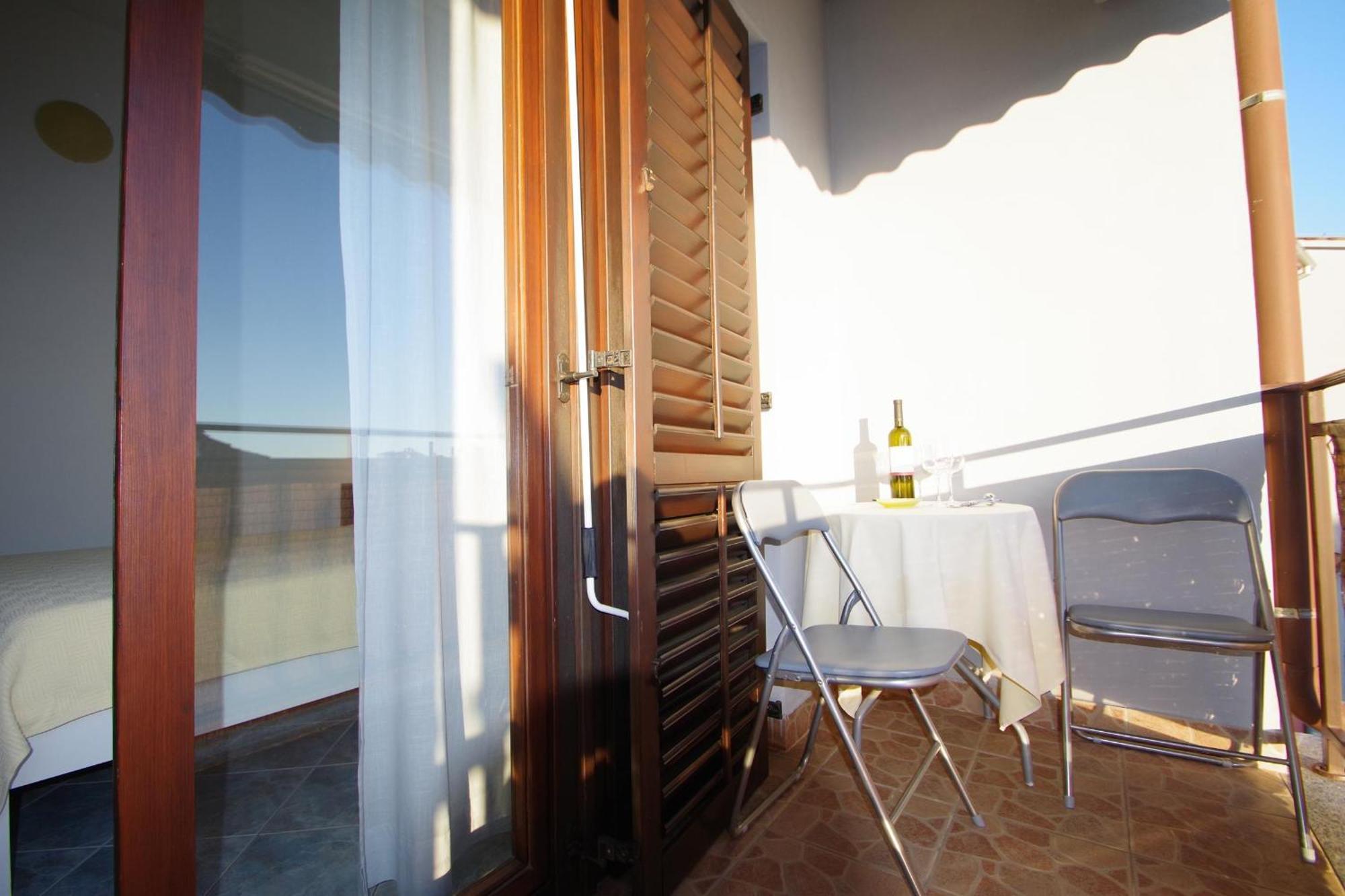 Aparments Orange & Blue Apartment Fazana Exterior photo