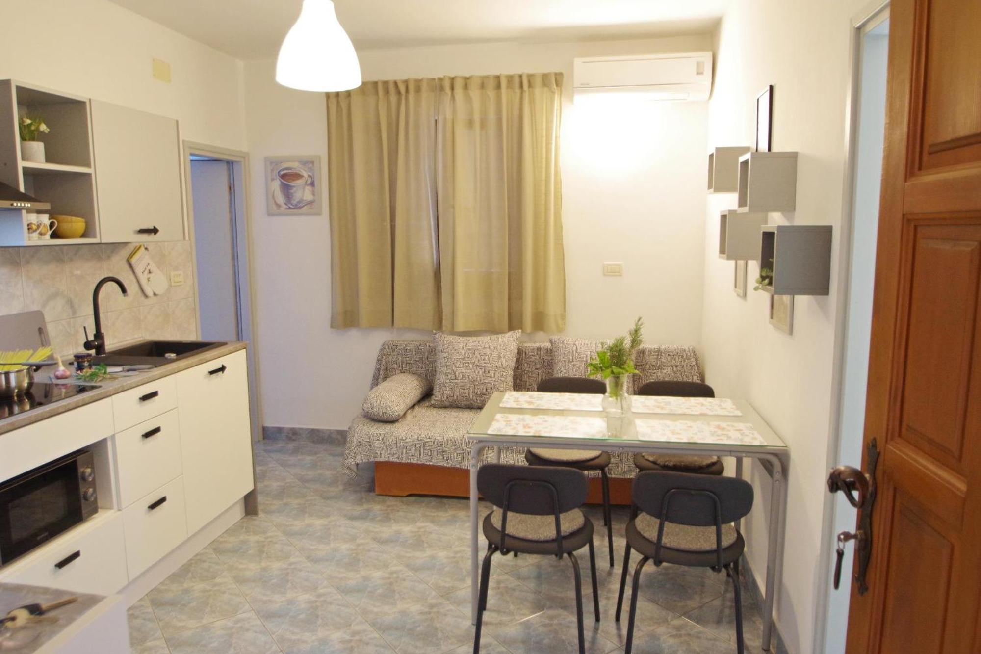 Aparments Orange & Blue Apartment Fazana Exterior photo